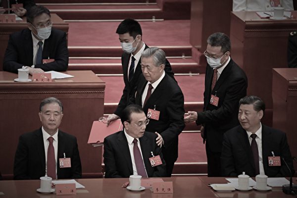 李克強首相、中国メディアの扱い方に変化　党大会控え権力闘争勃発か