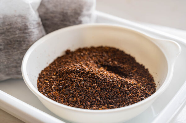 コーヒー豆の「出がらし」の新たな価値：コンクリートの耐圧強度が大幅に向上！