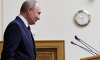 ロシア経済、国防費増大に「耐え得る」＝プーチン大統領