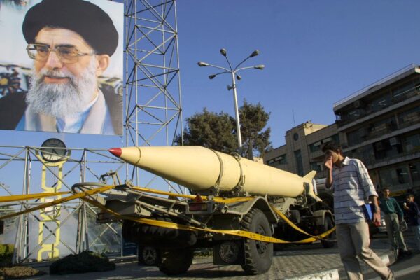 【寄稿】中朝露に急接近するイラン　核保有国同士の不気味な関係