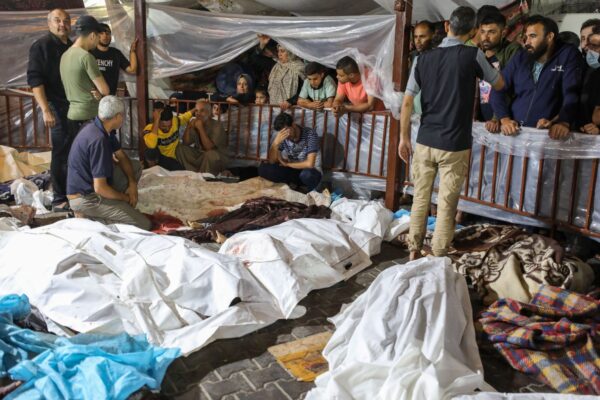 ガザ病院爆発でイスラエル、ハマスが非難合戦