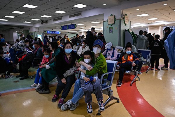 北京の深刻な感染状況　夜間外来で2千人の子供が診察待ち　懸念される交差感染