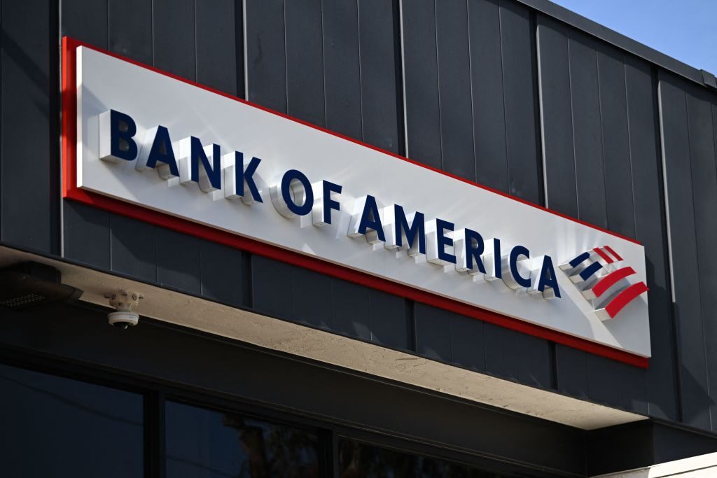 米銀行、1週間で64支店閉鎖　デジタルバンキングの台頭で