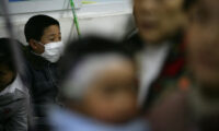 中国　マイコプラズマ肺炎と診断された8歳児　脳幹梗塞で手術