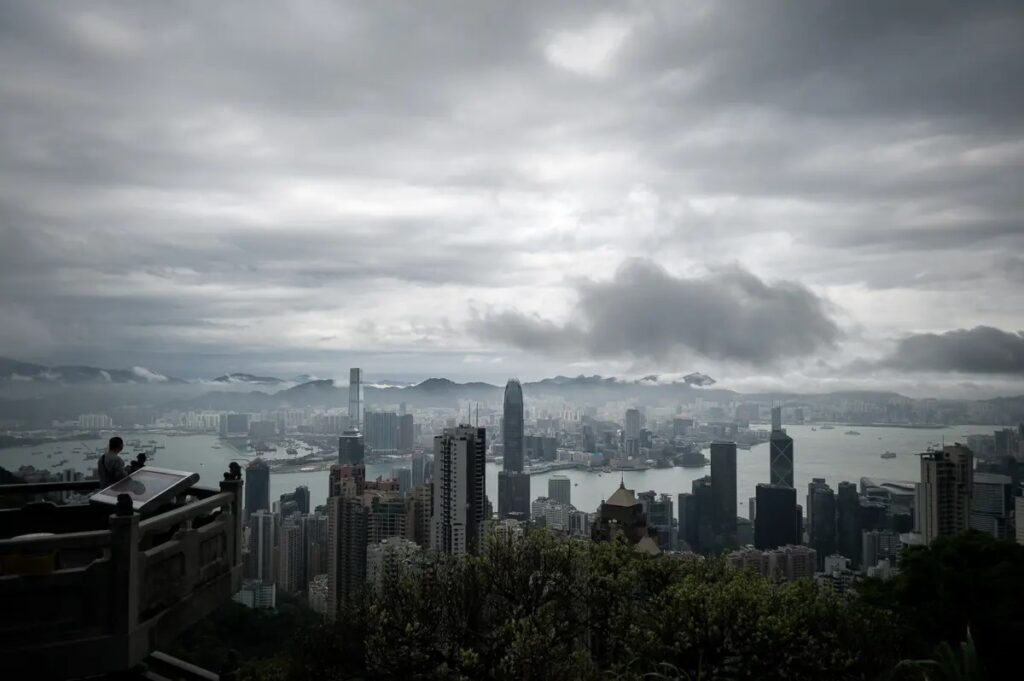 ますます中国本土化する香港　高度人材の流出が深刻化