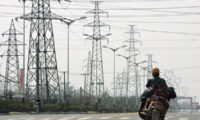 メータが早く回っている？　消費電力量が出力量を上回る中国電力供給