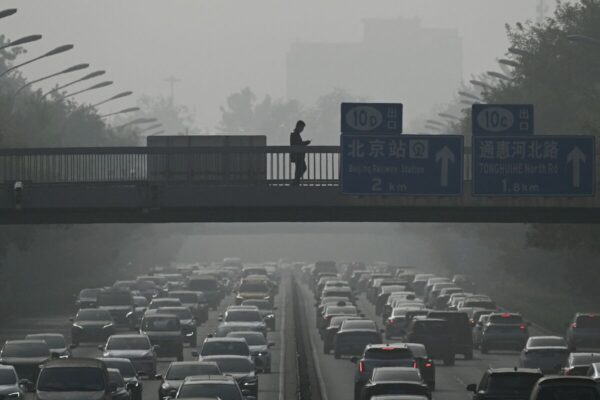 中国の大気汚染深刻化　異常気象続く