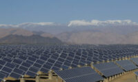 中国の太陽光発電業界にリストラの波