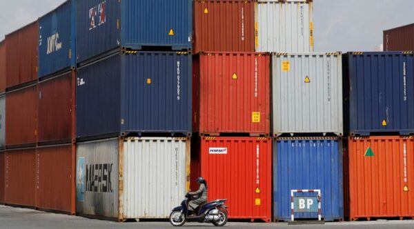 ベトナム貿易黒字、今年は前年比3倍の300億ドルに＝商工省