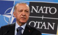 トルコ大統領、スウェーデンのＮＡＴＯ加盟批准法案に署名