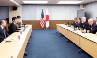米海軍原子炉管理局長、辻󠄀外務副大臣と会談　原子力艦の安全性を確保