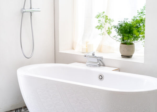 朝シャワー vs 夜シャワー、あなたはどっち？　