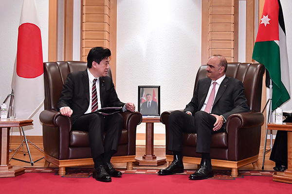 木原防衛相　ヨルダン首相兼国防大臣と会談　防衛協力深化