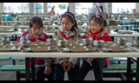 製造日が「翌日」　小学校で児童に配られた「時空を超えた早産パン」＝中国　江蘇省