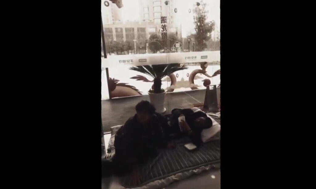 また？「銀行からお金を引き出せない」　市民が抗議 ＝中国 江蘇省