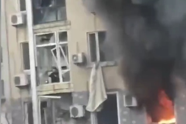 集合住宅でまたも「ガス」爆発事故　付近住宅にも深刻な被害＝中国 遼寧