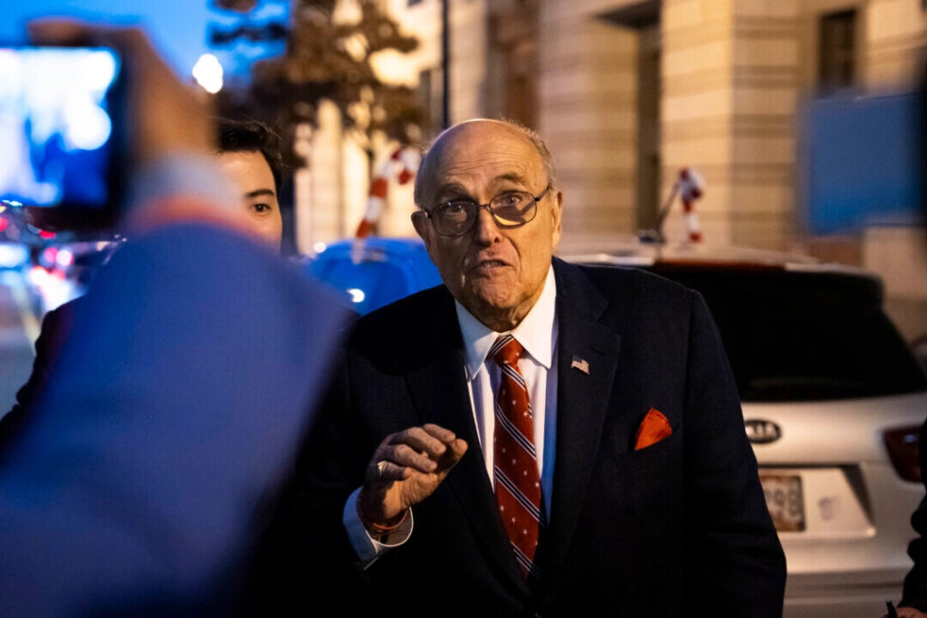 トランプ氏の元顧問弁護士ジュリアーニ氏、自己破産で自宅売却か　約220億円の賠償命令