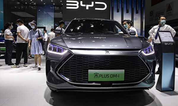 「買って1か月のEV新車なのに漏電」中国BYD