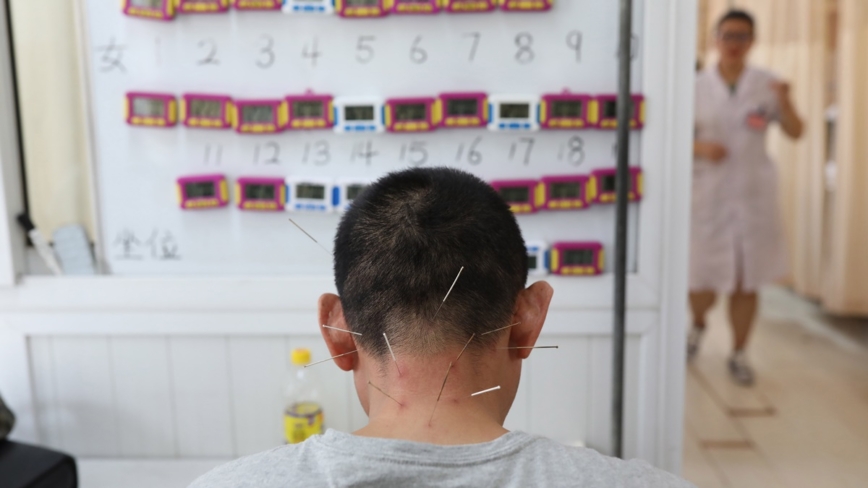 中国で悲劇！「独学の鍼灸治療」により命を落とした男性