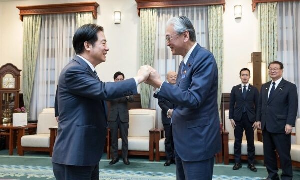 古屋衆院議員に中共が制裁も　効果乏しく逆に「勲章化」も