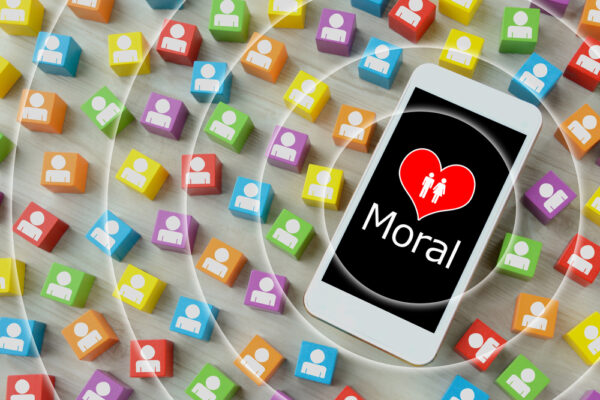 「情プラ法」4月1日施行へ　大規模SNS事業者に新たな義務