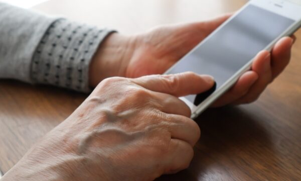 中国で詐欺氾濫　被害者「当局は何もしてくれない」