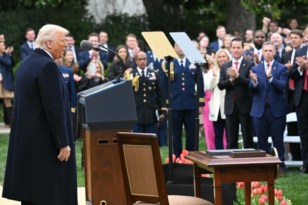 トランプの相互関税　世界経済の再編とその影響
