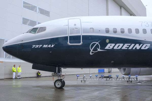 ボーイング社737 Max　2つの新型機の納期が延期