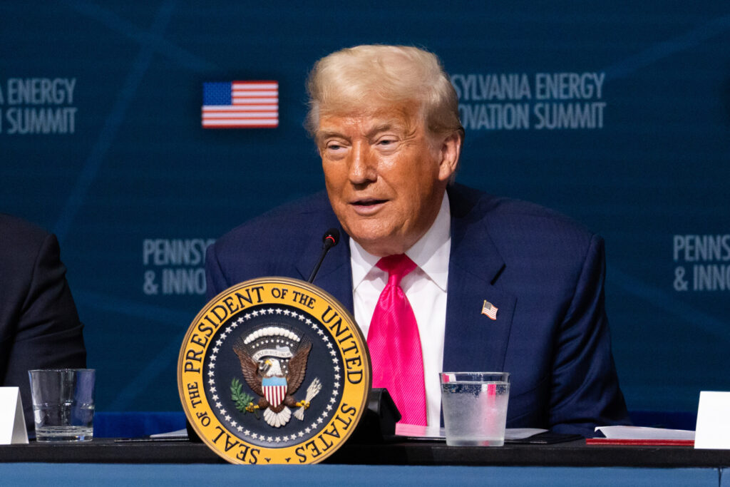 【秦鵬觀察】トランプ大統領　「ロシアゲート」の真相でオバマ前大統領を反逆罪で糾弾