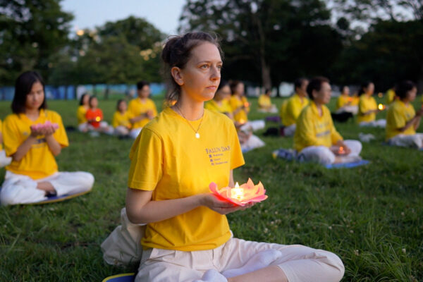 法輪功学習者が代々木公園で追悼集会　中共に迫害停止を訴え