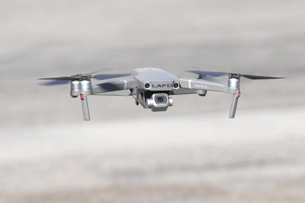 米軍事施設を無許可空撮　カナダ国籍の華人男性強制送還へ