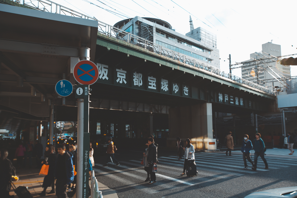 神戸24歳女性殺害　谷本容疑者を送検　過去にも類似事件の前歴有す