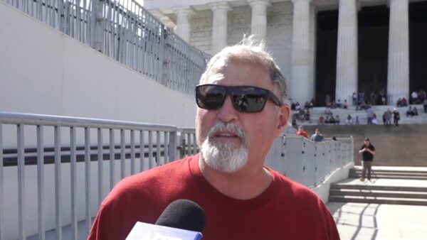 チャーリー・カーク氏は市民に何を遺したのか？　ワシントンD.C.で市民が胸中語る