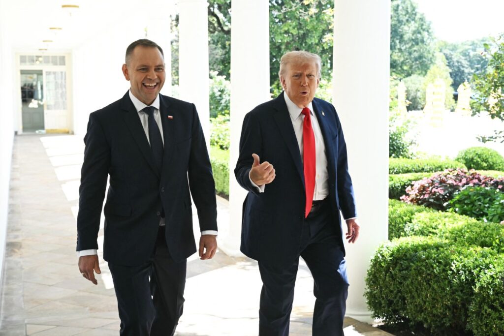 トランプ大統領　中朝露の反米結託を警告　ロシア追加制裁も示唆