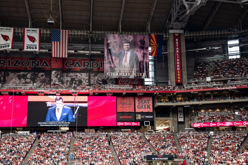 カーク氏暗殺　なぜ世界に衝撃を与えたのか