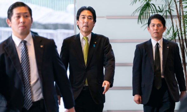 緊縮から転換する高市政権　「国債増発も選択肢」＝経済財政担当相