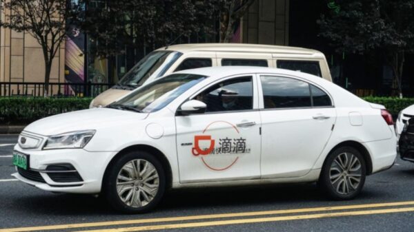 「降りても料金メーターが止まらない」　中国の大手配車アプリ障害　帰宅ラッシュで全国大混乱