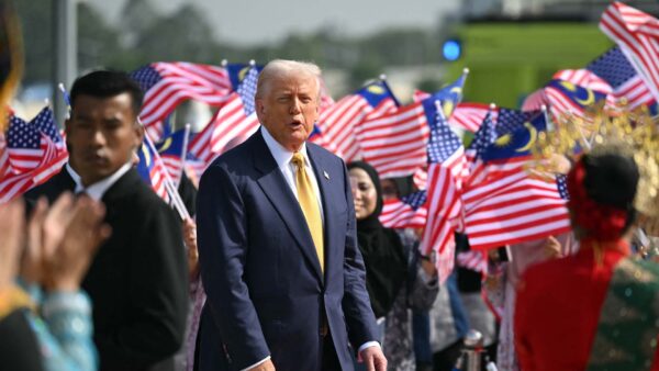 米中が貿易枠組みに合意　 米国産大豆の購入再開　レアアース規制延期