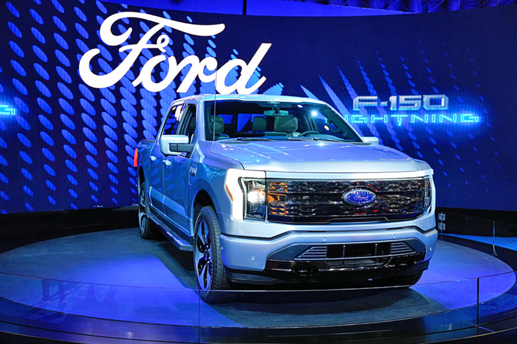 トランプ大統領「高市首相はセンスがいい」と称賛　日本がフォード製ピックアップトラック100台購入を検討