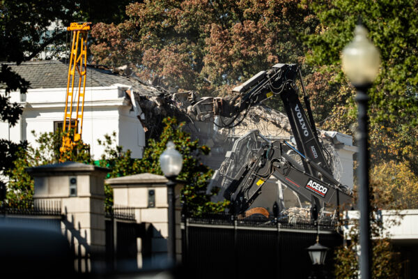 ホワイトハウスが新宴会場建設　アップル、アマゾンなどを含む米企業37社が寄付