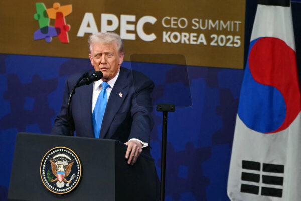 トランプ氏　APECビジネスリーダーサミットで演説