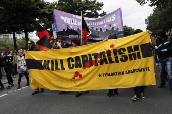 嫉妬　社会主義の核心に潜む腐食的な道徳の腐敗