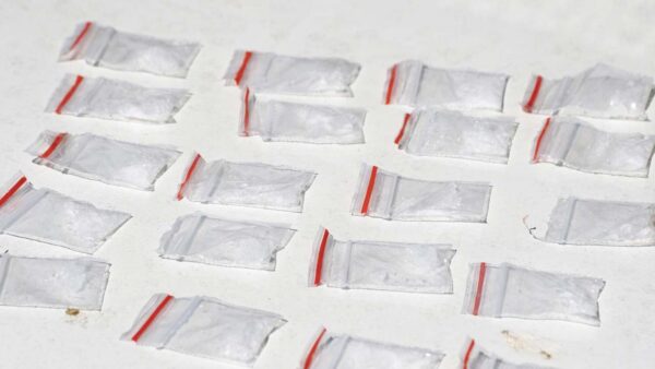 中国製化学品がアジアの覚醒剤氾濫を後押し　深刻化する薬物危機