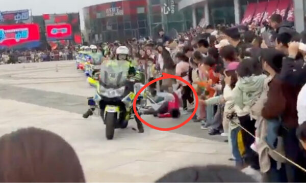 子どもの身より愛車が心配？　女性警察官の冷酷対応に批判殺到＝中国【動画あり】