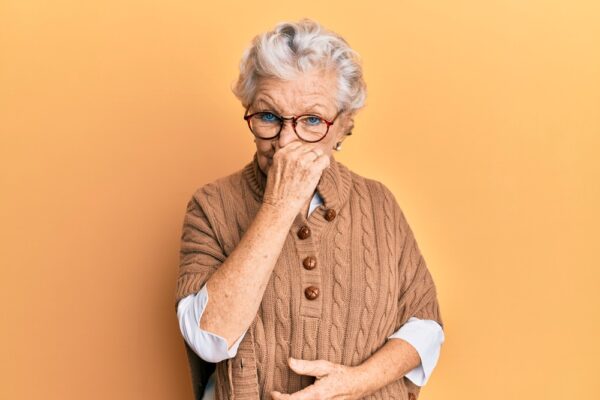 三つの要因が「加齢臭」を強める　一杯のお茶で代謝を促す