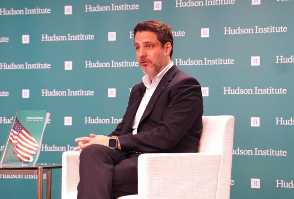 元米情報官指摘　中共「認知戦」で法輪功攻撃