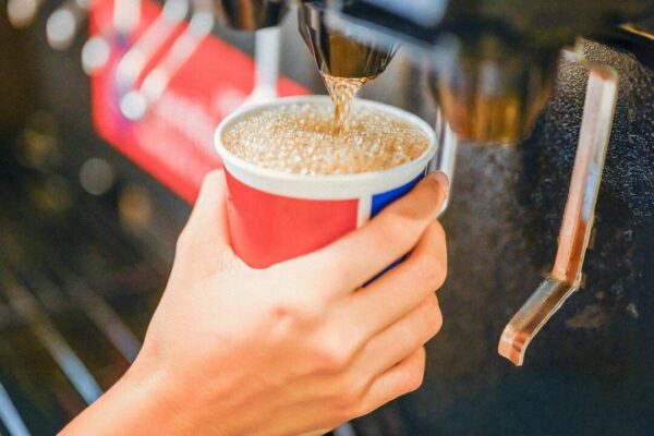 研究   甘味飲料の摂取が脂肪肝発症を促進