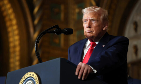 中間選挙敗北なら「弾劾される」 トランプ氏