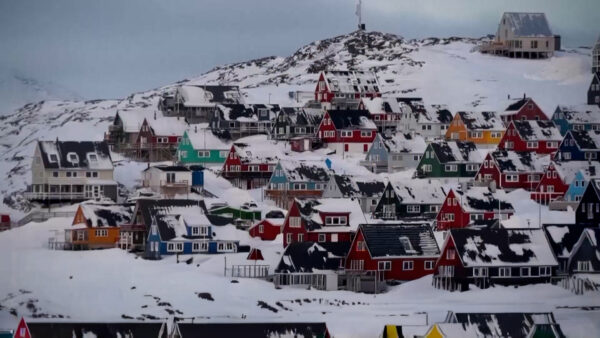 トランプ大統領のグリーンランド買収計画 欧州諸国が関税脅迫に反発