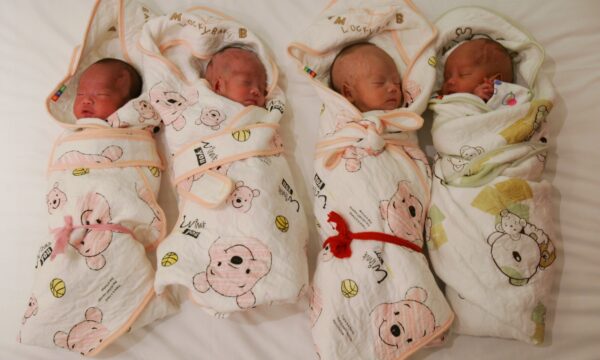 中国の人口14億に遠く及ばず　学者が指摘「出生率0.7未満」2025年過去最低792万人